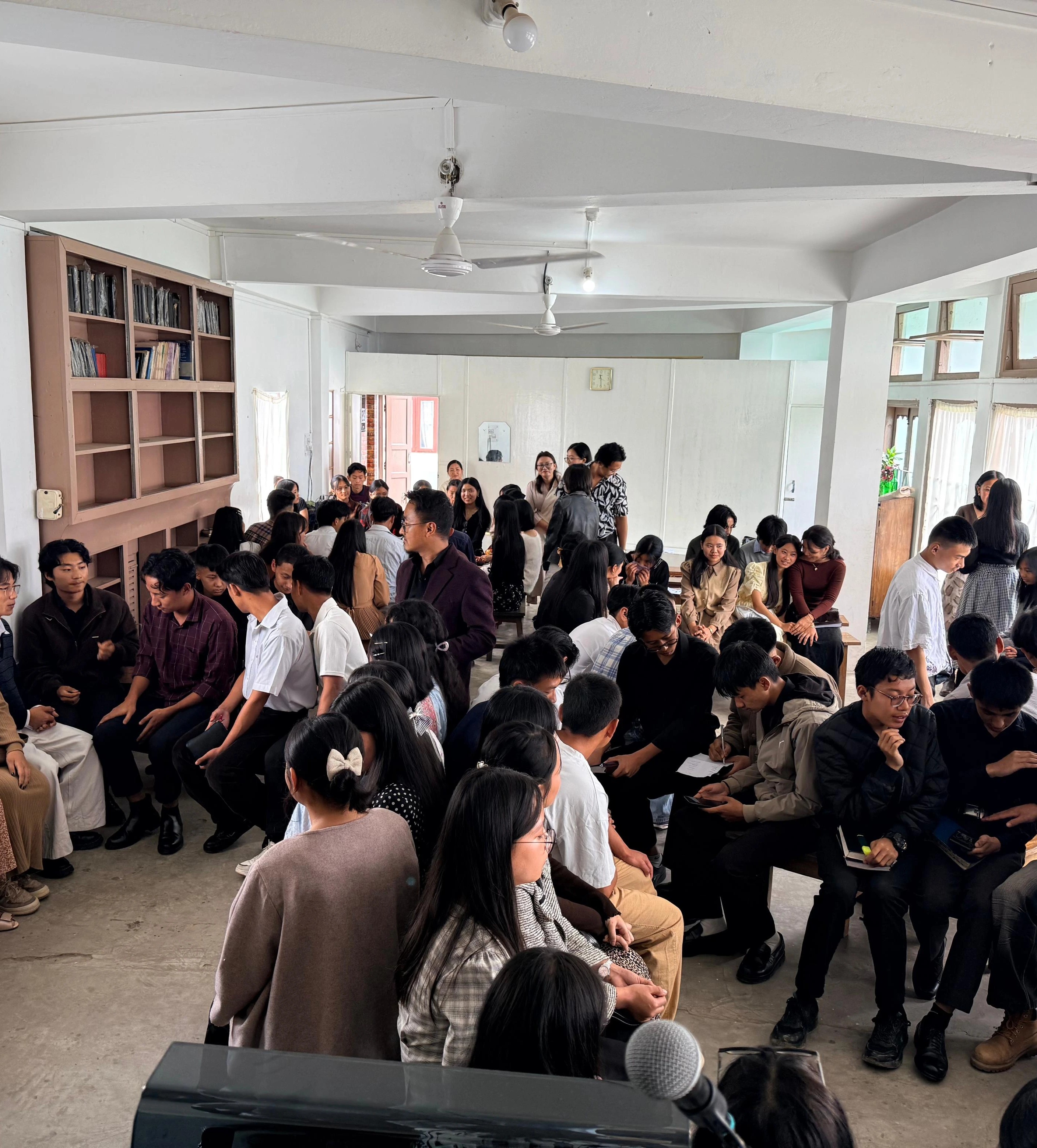 Young students in a discipleship and mentorship circle